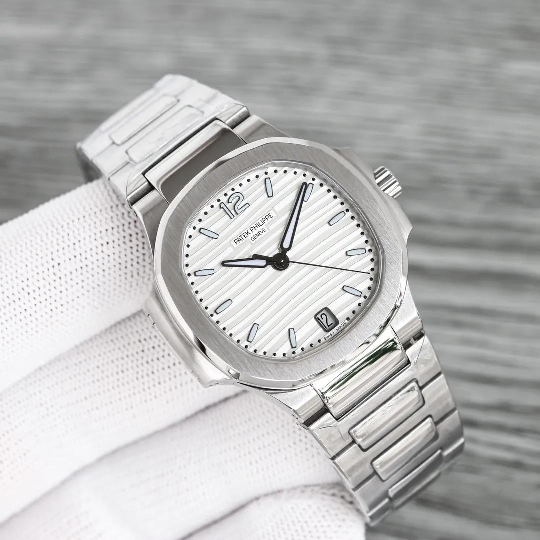 【Top Replica】💰5300! 【PATEK PHILIPPE】Superb work! ! ! Patek Philippe PP’s sporty and elegant Nautilus women’s watch PP14236 is here! R69 details: 1⃣️ Equipped with a customized version of 9015 machine-modified Cal.324sc automatic movement, with a kinetic energy storage of 45 hours and a vibration frequency of 28800 per hour. 2⃣️316L customized ergonomic watch strap! 3⃣️The size of the watch is 35.2MM, consistent with the original. 4⃣️Inlaid with 56 Swarovski crystal diamonds, the number of genuine diamonds is consistent. 5⃣️Double-sided anti-glare sapphire crystal glass. 6⃣️The literal color and luster are consistent with the original product. "No one can own a Patek Philippe, it's just for the next generation." Elegant and majestic, it perfectly interprets the fashion taste of working women, and it is elegant yet powerful and domineering. Ingenious masterpiece, welcome your tasting! #Nautiluswomen